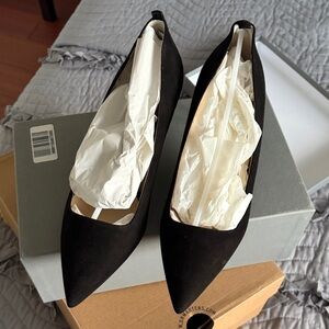 BrandNew Everlane Classic Black Heels